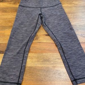 Lululemon Space dye crop legging sz 6 gray